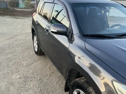 Toyota RAV4 2011 года за 7 300 000 тг. в Усть-Каменогорск – фото 2