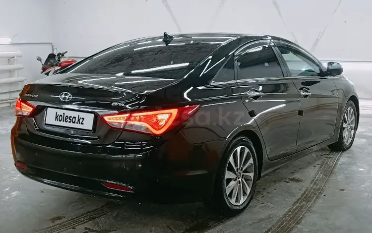 Hyundai Sonata 2013 годаfor7 000 000 тг. в Астана