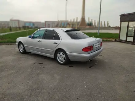 Mercedes-Benz E 280 1997 года за 3 000 000 тг. в Тараз – фото 4