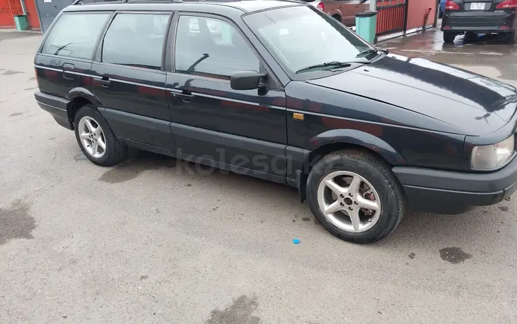 Volkswagen Passat 1990 года за 1 250 000 тг. в Уральск