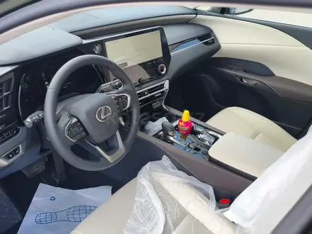 Lexus RX 350 Executive 2025 года за 37 900 000 тг. в Актобе – фото 8