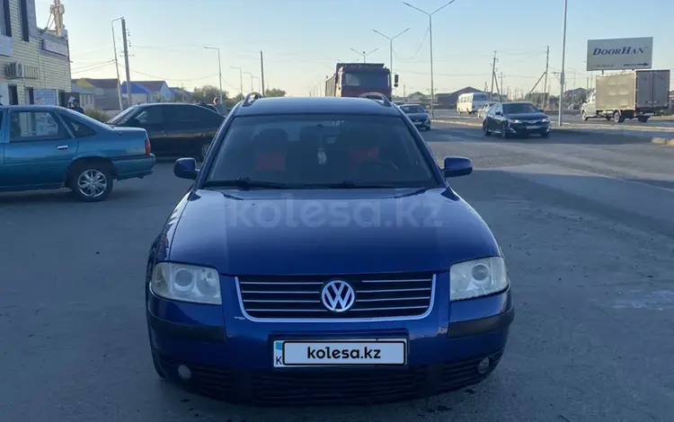 Volkswagen Passat 2003 годаүшін2 800 000 тг. в Атырау