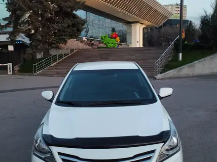 Hyundai Solaris 2015 года за 5 500 000 тг. в Алматы – фото 3