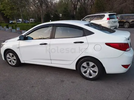 Hyundai Solaris 2015 года за 5 500 000 тг. в Алматы – фото 10