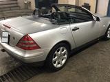 Mercedes-Benz SLK 230 1999 года за 4 000 000 тг. в Атырау – фото 3