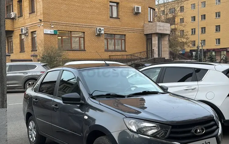 ВАЗ (Lada) Granta 2190 2022 годаүшін4 600 000 тг. в Семей