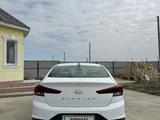 Hyundai Elantra 2020 года за 7 500 000 тг. в Кульсары – фото 4