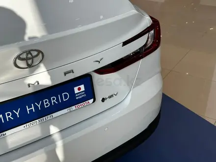 Toyota Camry Elegance 2025 года за 20 790 000 тг. в Алматы – фото 3