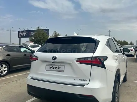 Lexus NX 300h 2016 года за 12 000 000 тг. в Актобе – фото 3