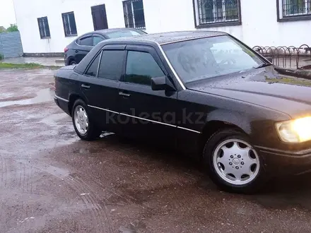 Mercedes-Benz E 300 1989 года за 1 500 000 тг. в Караганда – фото 3