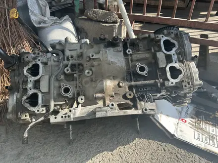 Двигатель на Субару 2.5 за 119 900 тг. в Алматы – фото 3