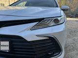 Toyota Camry 2021 года за 13 800 000 тг. в Астана