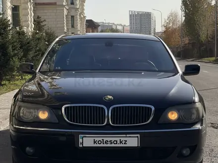 BMW 750 2006 года за 5 600 000 тг. в Астана – фото 3