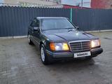 Mercedes-Benz E 200 1993 годаүшін2 000 000 тг. в Уральск – фото 4