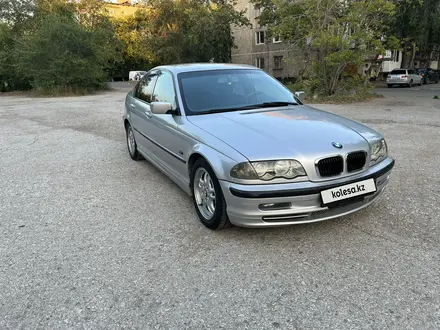 BMW 328 2000 года за 3 550 000 тг. в Павлодар