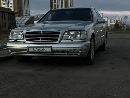 Mercedes-Benz S 320 1997 года за 6 700 000 тг. в Астана – фото 2