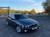 BMW 523 1996 года за 2 400 000 тг. в Жайрем – фото 4