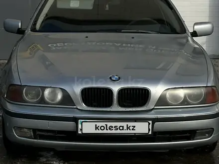 BMW 528 1998 года за 3 250 000 тг. в Кокшетау – фото 3