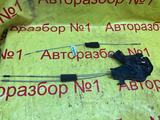 Замок двери задней левой на тойота сиквоя за 25 000 тг. в Алматы