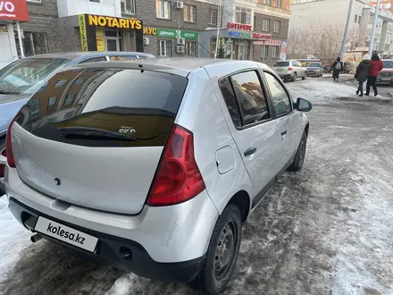 Renault Sandero 2013 года за 2 290 000 тг. в Астана – фото 2