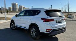 Hyundai Santa Fe 2018 годаүшін10 200 000 тг. в Астана – фото 3