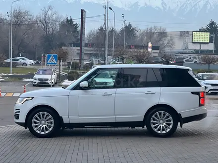 Land Rover Range Rover 2018 года за 33 900 000 тг. в Алматы – фото 4