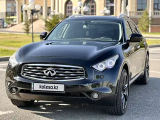 Infiniti FX35