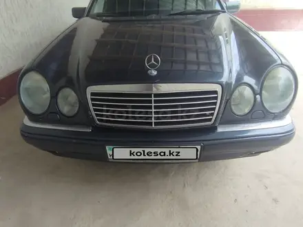 Mercedes-Benz E 280 1997 года за 3 200 000 тг. в Тараз – фото 4