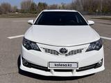 Toyota Camry 2014 годаfor9 900 000 тг. в Алматы – фото 2