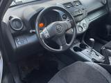 Toyota RAV4 2007 годаfor6 400 000 тг. в Караганда – фото 2