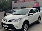Toyota RAV4 2013 года за 8 950 000 тг. в Караганда