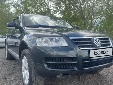 Volkswagen Touareg 2004 года за 3 899 999 тг. в Астана – фото 11