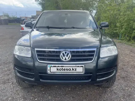 Volkswagen Touareg 2004 года за 3 899 999 тг. в Астана – фото 14