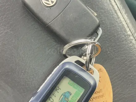 Volkswagen Touareg 2004 года за 3 899 999 тг. в Астана – фото 32