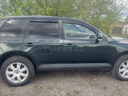 Volkswagen Touareg 2004 года за 3 899 999 тг. в Астана – фото 9