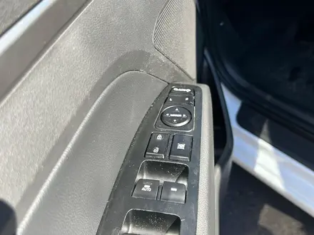 Hyundai Elantra 2020 года за 8 800 000 тг. в Караганда – фото 12
