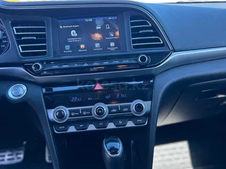 Hyundai Elantra 2020 года за 8 800 000 тг. в Караганда – фото 14