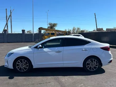 Hyundai Elantra 2020 года за 8 800 000 тг. в Караганда – фото 7