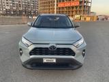 Toyota RAV4 2022 года за 16 500 000 тг. в Атырау – фото 3