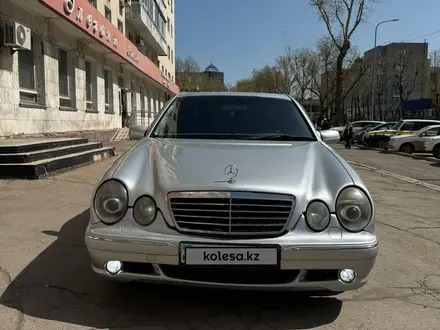 Mercedes-Benz E 320 2000 года за 6 500 000 тг. в Астана – фото 7