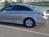 Hyundai Sonata 2012 года за 5 000 000 тг. в Актобе – фото 3