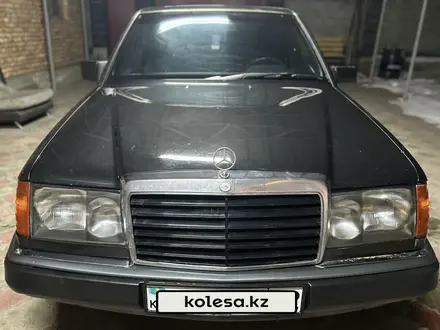 Mercedes-Benz E 220 1991 года за 2 222 222 тг. в Алматы – фото 3