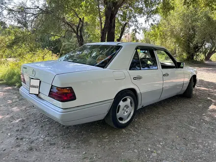 Mercedes-Benz E 280 1994 года за 2 300 000 тг. в Тараз – фото 2