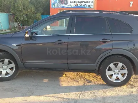 Chevrolet Captiva 2013 года за 6 500 000 тг. в Астана – фото 2