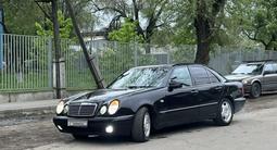 Mercedes-Benz E 320 1997 годаүшін3 400 000 тг. в Алматы