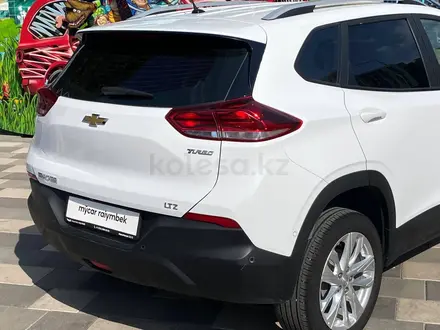 Chevrolet Tracker 2024 года за 7 190 000 тг. в Алматы – фото 11