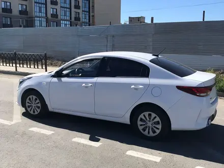 Kia Rio 2021 года за 7 500 000 тг. в Атырау – фото 10