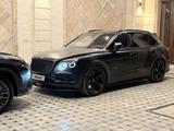 Bentley Bentayga 2018 года за 85 000 000 тг. в Туркестан – фото 3