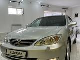 Toyota Camry 2003 года за 7 500 000 тг. в Туркестан – фото 2