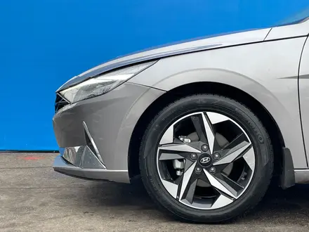 Hyundai Elantra 2022 года за 10 270 000 тг. в Алматы – фото 6